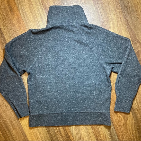 Nike Pullover - Picture 9 of 13